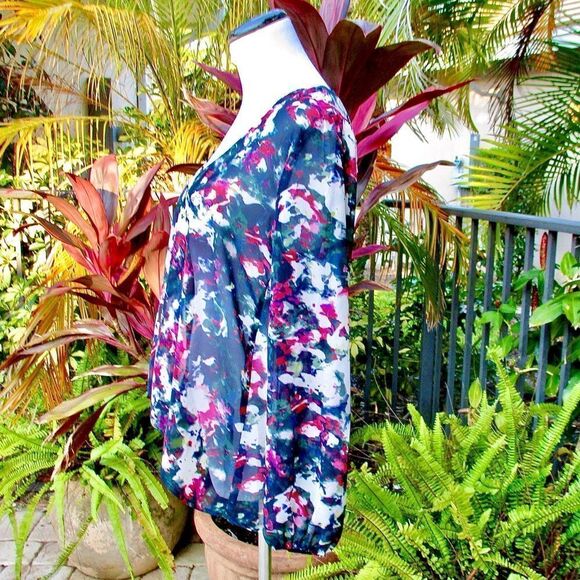 🍍3/$15🍍 Aqua Semi-Sheer Cutout Blouse - Picture 2 of 7